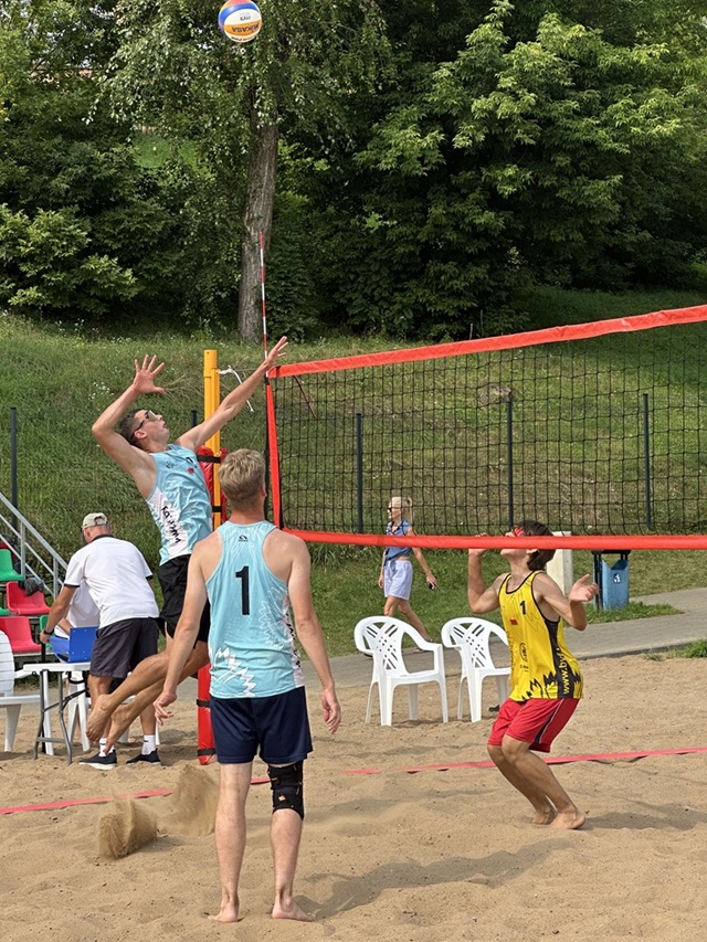 В Бобруйске прошел открытый турнир Могилёвской области по пляжному волейболу!
